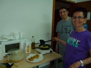taller de cocina en el centro de Daño Cerebral de Hospitales VITHAS Sevilla-Aljarafe