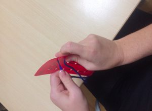 ejercicios de rehabilitación de la mano parética para casa y en el Instituto de Rehabilitación Neurológica con Realidad Virtual