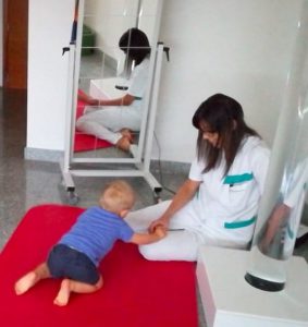 PECS, sistema de comunicación por intercambio de imágenes desarrollado para ser utilizado con personas con trastornos de la comunicación, con poca capacidad verbal o sin ella.