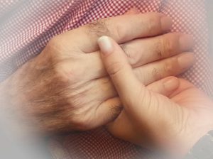 Cristina explica sus sentimientos tras sufrir su padre una hemorragia cerebral