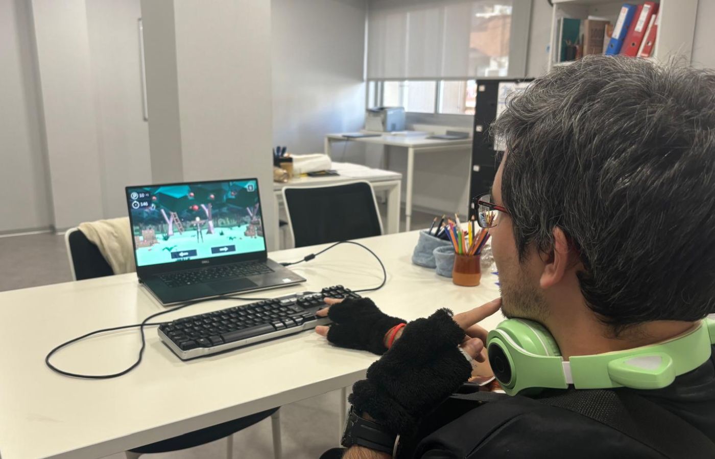 Level up es telerehabilitación cognitiva basado en entornos virtuales gamificados multijugador, inteligencia artificial aplicada a la evolución clínica, infraestructura cloud escalable y personalización terapéutica en tiempo real